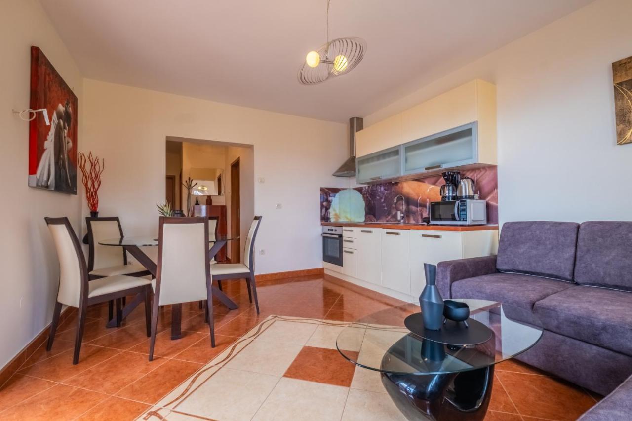 Apartments Laganini 诺维·维诺多尔斯基 外观 照片